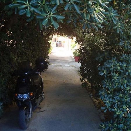 Adonis Beach Hotel Heraklion Exterior foto